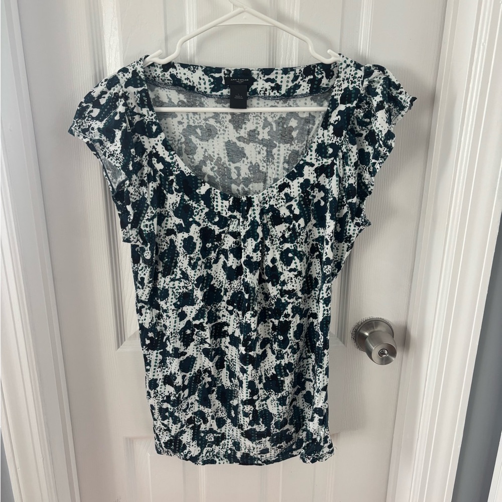 Ann Taylor | Vintage Patterned Blouse